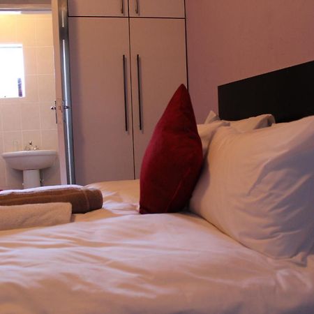 Davilla Guest House Mazenod 外观 照片