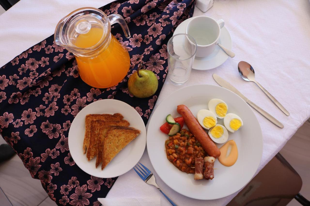 Davilla Guest House Mazenod 外观 照片