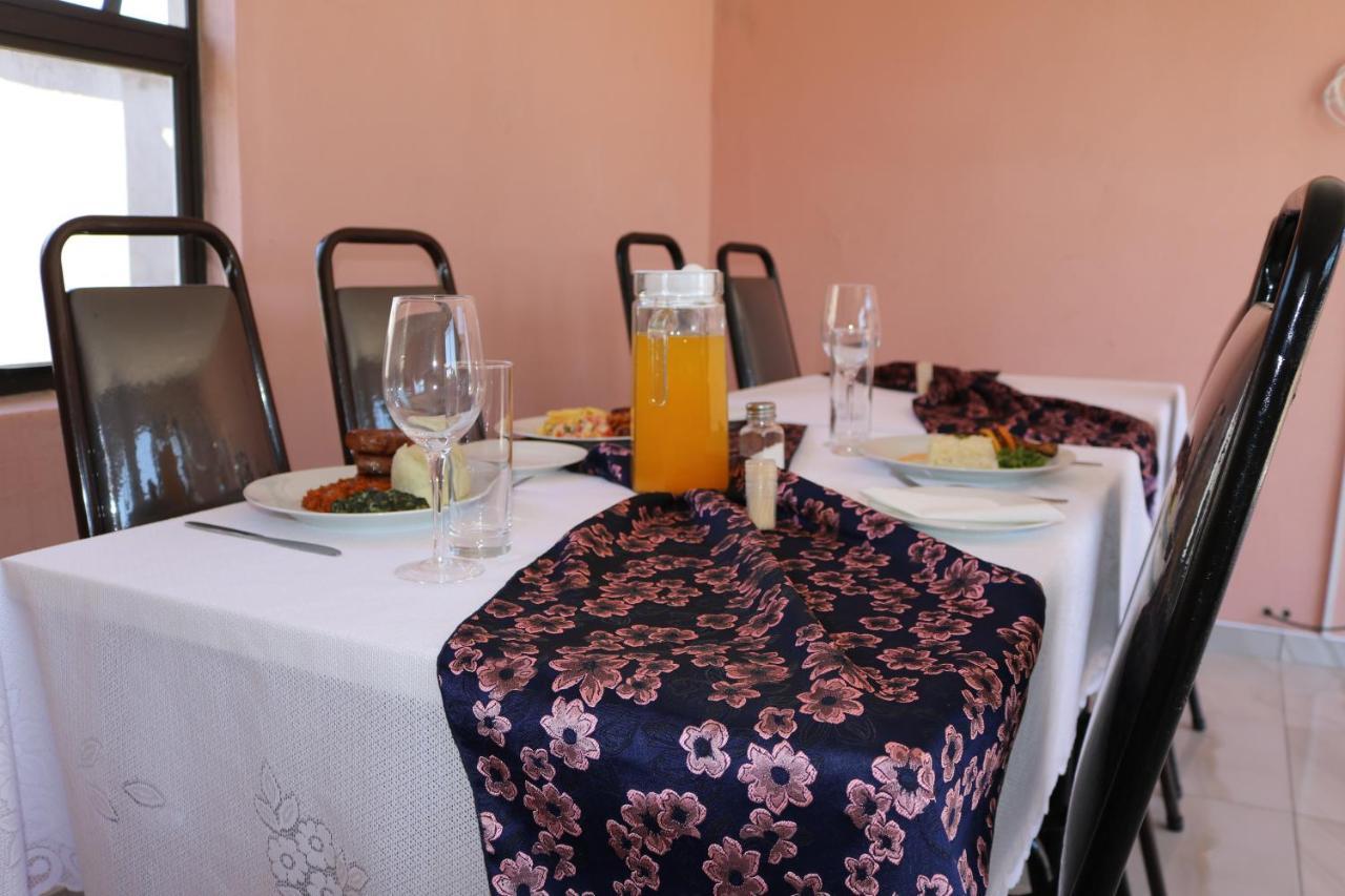 Davilla Guest House Mazenod 外观 照片